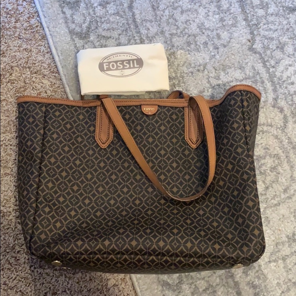 Fossil tote bag